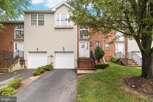 132 Tulip Ln, Ewing, NJ, 08638-2022 | Card Image