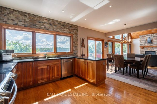 1466 Northey's Bay Rd, House other with 4 bedrooms, 3 bathrooms and 4 parking in North Kawartha ON | Image 10