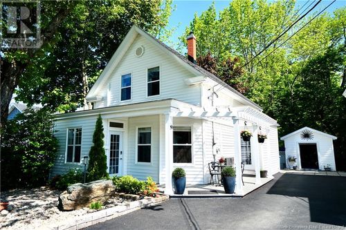 19 Mccoll St, St. Stephen, NB, E3L2M6 | Card Image