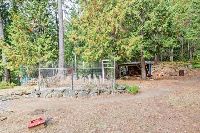 514 Bluff Way, House other with 2 bedrooms, 1 bathrooms and 2 parking in Mayne Island BC | Image 24