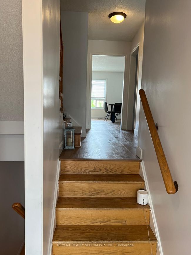 13 Dino Crt, House attached with 4 bedrooms, 3 bathrooms and 3 parking in Brampton ON | Image 8