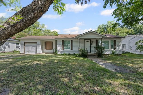 304 Myers Ave, Cleburne, TX, 76033-5834 | Card Image