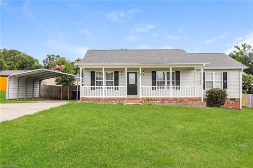 5 Buck Forest Ln, Thomasville, NC, 27360-9003 | Card Image