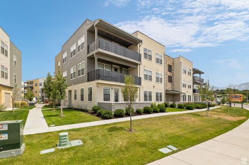 unit-101-8392 S Sky Mirror Ln, Midvale, UT, 84047-7849 | Card Image