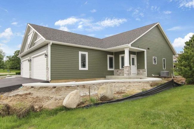 596 Tindalls Nest, Condo with 3 bedrooms, 3 bathrooms and null parking in TWIN LAKES WI | Image 31