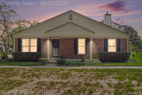 1489 Dover Hl N, Walled Lake, MI, 48390-3118 | Card Image