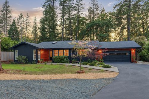 16856 Scott Way, Grass Valley, CA, 95949-7126 | Card Image