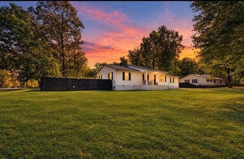 19 Carol Cir, Winchester, TN, 37398-3431 | Card Image