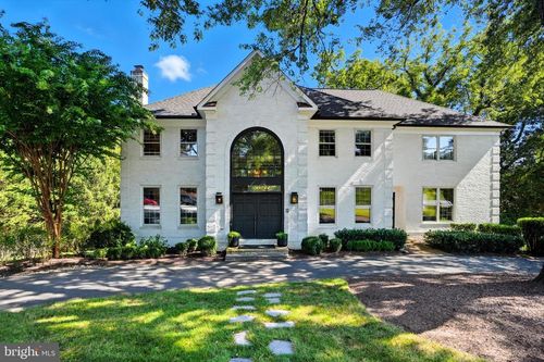 6035 Crimson Ct, Mclean, VA, 22101-1818 | Card Image