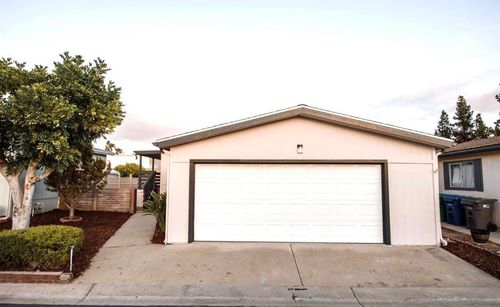spc-335-9255 N Magnolia Ave, Santee, CA, 92071-3171 | Card Image