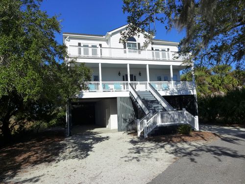 3521 Myrtle St, Edisto Island, SC, 29438-3724 | Card Image