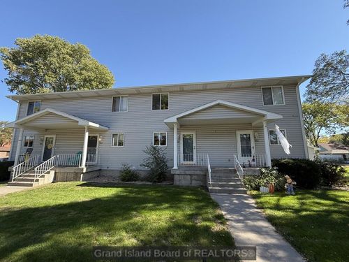 409 S Madison St, Grand Island, NE, 68801 | Card Image