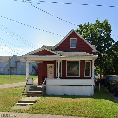 231 Rosenberry St, Alliance, OH, 44601-3086 | Card Image