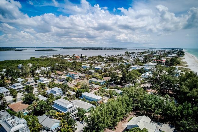 3 - 104 29 Th St, Condo with 2 bedrooms, 2 bathrooms and null parking in Holmes Beach FL | Image 50