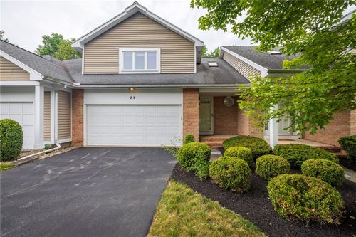 28 Chasewood Cir, Rochester, NY, 14618-5423 | Card Image