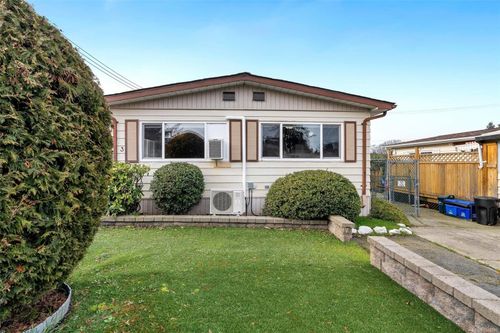 3-158 Cooper Rd, Victoria, BC, V9A7B3 | Card Image