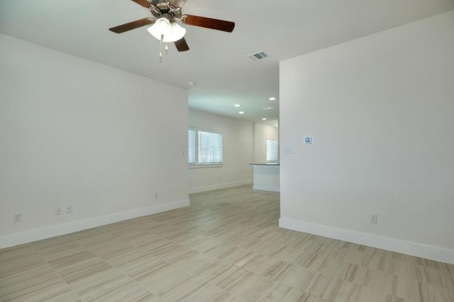 303 Alamar Knot Way, Townhouse with 4 bedrooms, 3 bathrooms and null parking in Georgetown TX | Image 13