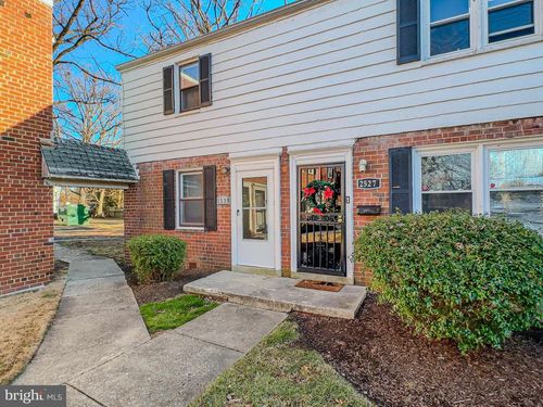 2529 Iverson St, TEMPLE HILLS, MD, 20748-3105 | Card Image