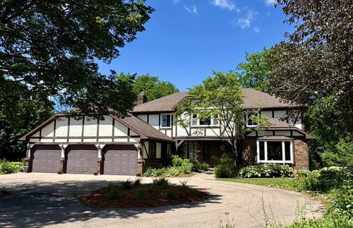 7746 Maas Drive, MIDDLETON, WI, 53593 | Card Image