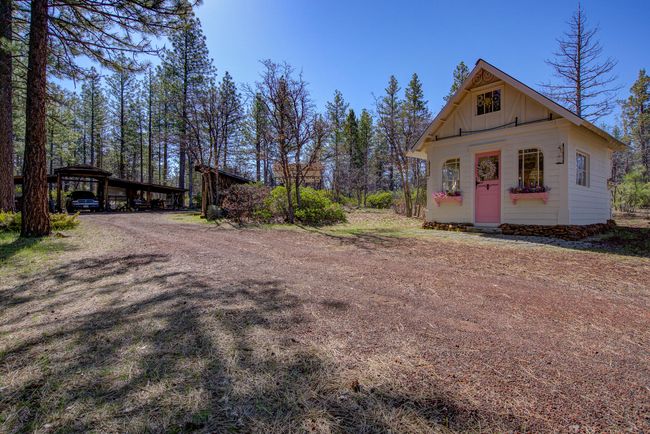 547705 Old Highway Rd, House other with 3 bedrooms, 3 bathrooms and null parking in Mcarthur CA | Image 50