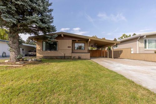 2015 16 Ave S, Lethbridge, AB, T1K0Z4 | Card Image