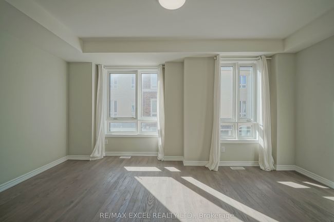 11 Chicago Lane, House attached with 3 bedrooms, 3 bathrooms and 1 parking in Markham ON | Image 11