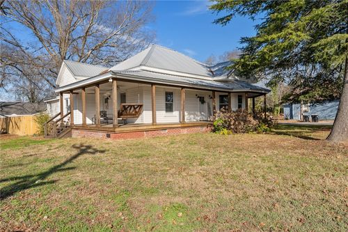 301 Blue Ridge Ave, Belton, SC, 29627-1836 | Card Image