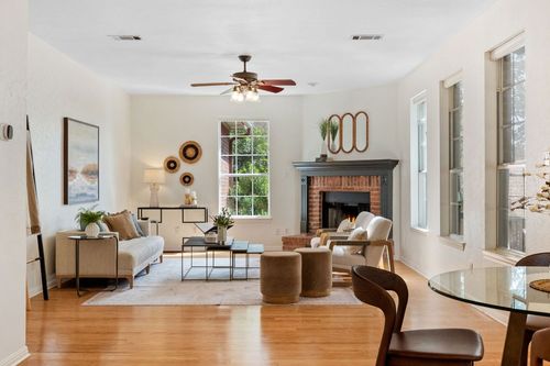 8009 Bottlebrush Dr, Austin, TX, 78750-7837 | Card Image