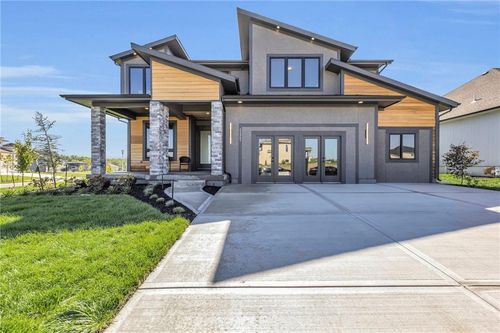 16335 S Norton St, Olathe, KS, 66062-8152 | Card Image