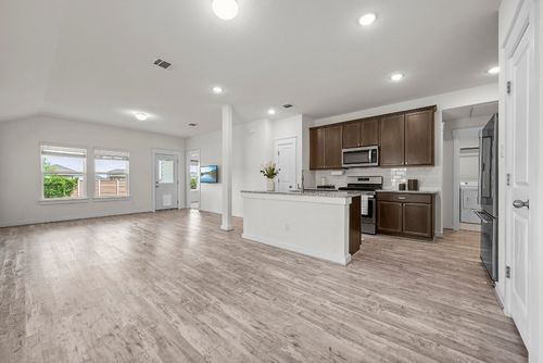 136 Gidran Trl, Georgetown, TX, 78626-4782 | Card Image