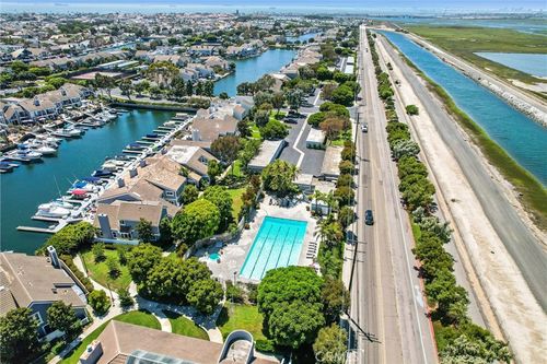 3625 Windspun Dr, Huntington Beach, CA, 92649-2017 | Card Image