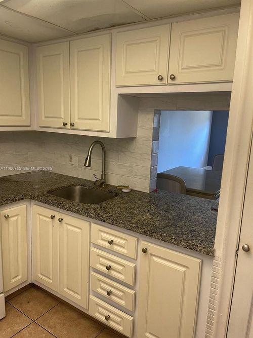 apt-k217-20111 Ne 27th Ct, Aventura, FL, 33180-2052 | Card Image