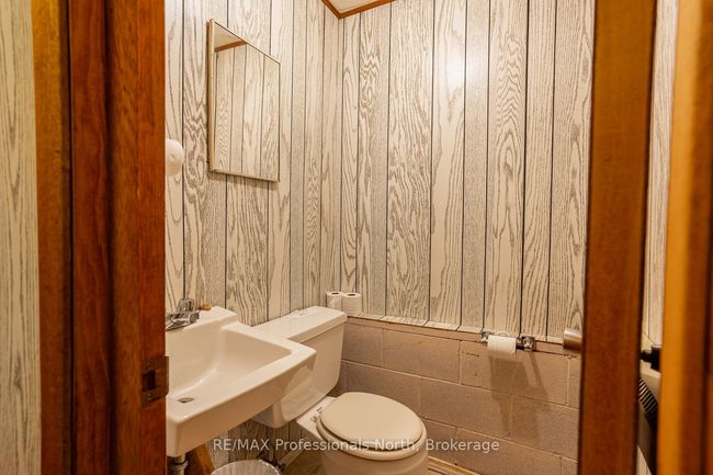 2319 Loop Rd, House other with 3 bedrooms, 1 bathrooms and 4 parking in Wilberforce ON | Image 28