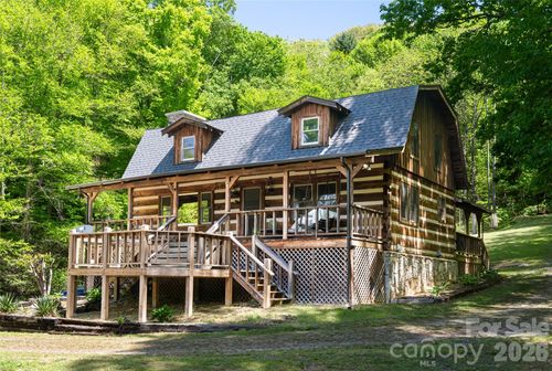 224 Seasons Dr, Clyde, NC, 28721-6953 | Card Image