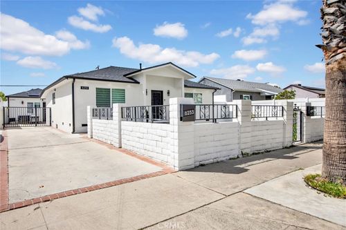 6251 Willowcrest Ave, North Hollywood, CA, 91606-3941 | Card Image