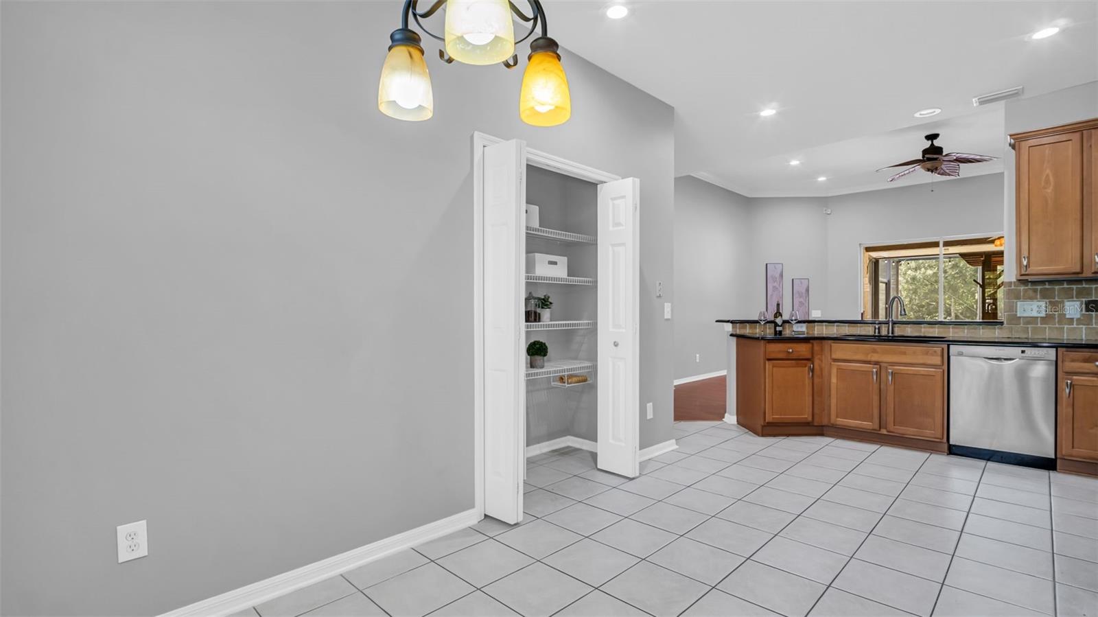 Chapel St, Brookline, MA 02446
