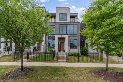 40 Crimson Forest Dr, Vaughan, ON, L6A4C4 | Card Image