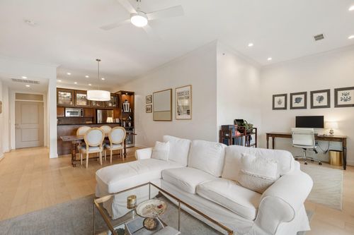 apt-309-1010 Rosine St, Houston, TX, 77019-3869 | Card Image