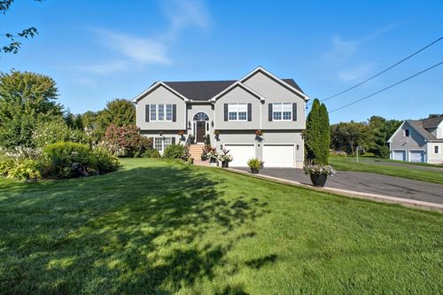 82 Hillside Rd, Southwick, MA, 01077-9729 | Card Image