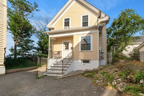 12 Adams St, Lynn, MA, 01902-2802 | Card Image