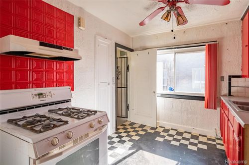 9991 Terry St, Detroit, MI, 48227-2418 | Card Image