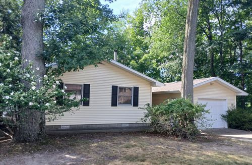4771 Ariel Dr, Ludington, MI, 49431-9439 | Card Image