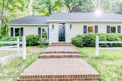 828 Chatham Rd, Rockingham, NC, 28379-3050 | Card Image