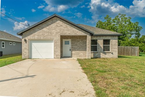 2304 Church St, Greenville, TX, 75401-3532 | Card Image