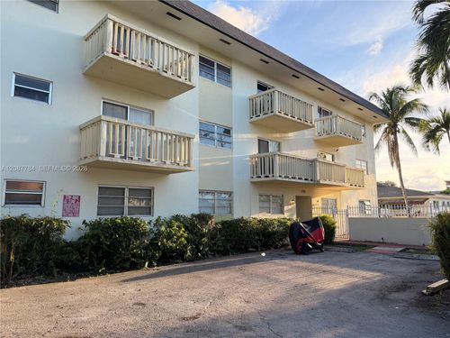 304-770 Ne 128th St, North Miami, FL, 33161-4860 | Card Image