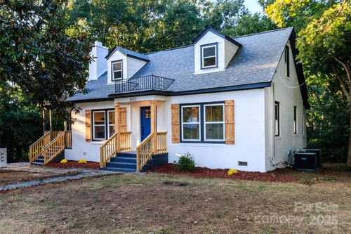 1035 Gibson St, Albemarle, NC, 28001-6027 | Card Image