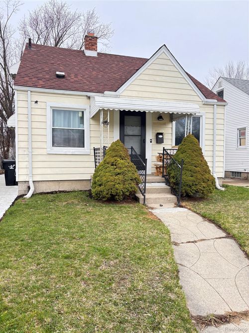 16069 Fairmount Dr, Detroit, MI, 48205-1449 | Card Image