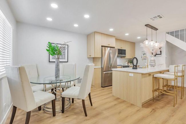 APT-3 - 832 Gilchrist Dr, Townhouse with 2 bedrooms, 1 bathrooms and 2 parking in San Jose CA | Image 12