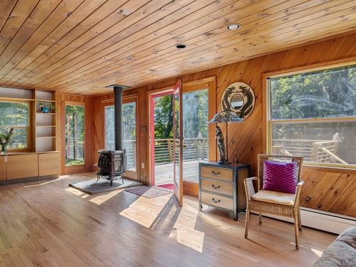 50 Bell Ln, West Shokan, NY, 12494-5005 | Card Image