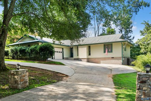 225 Eastview Dr, Madison, AL, 35758-8722 | Card Image